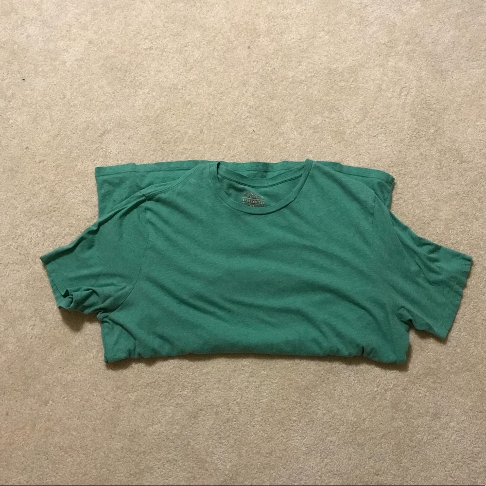 Light green T-shirt
